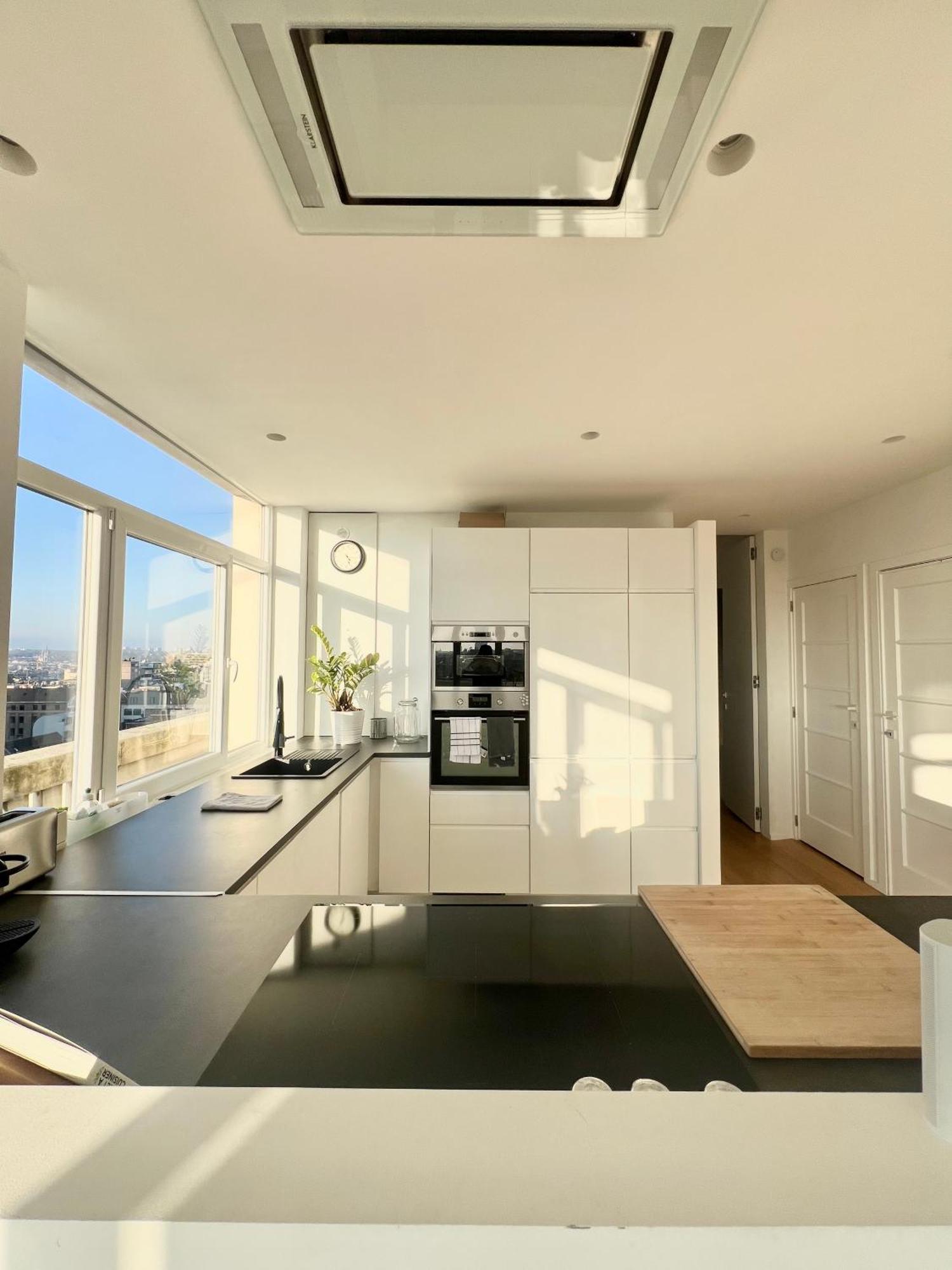 Lovely Loft In Panoramic View! Brussel